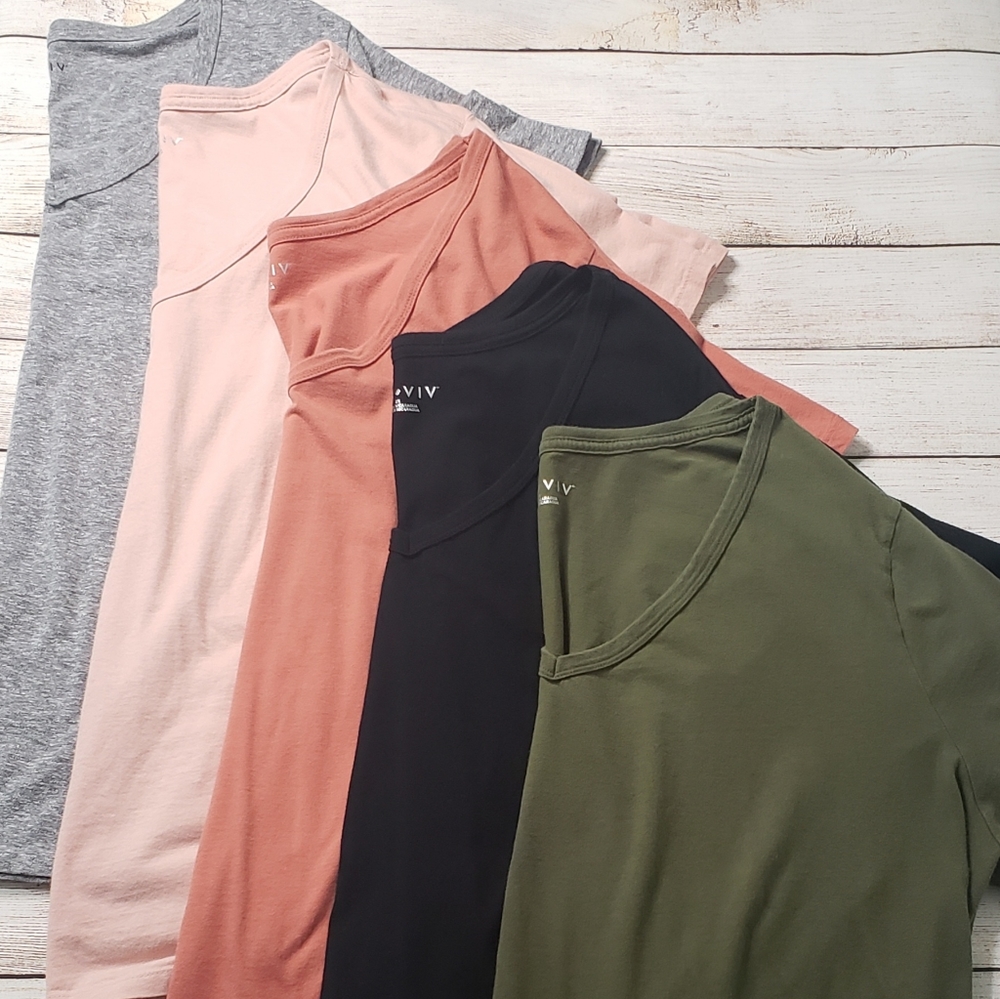 Ava & Viv Lot - 2x V-Neck Tshirts